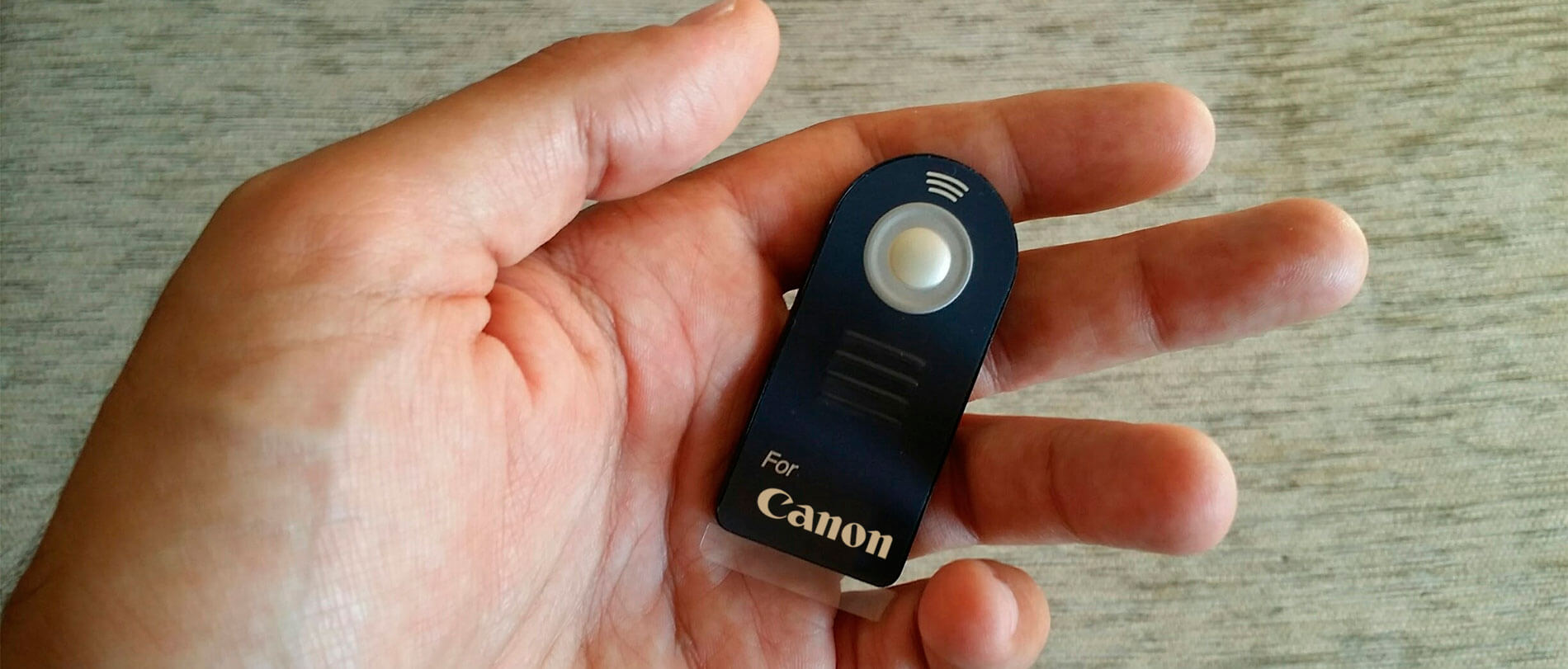 El disparador remoto de una cámara de fotos